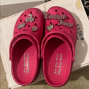 Juicy Couture Kids Pink Charm Slippers